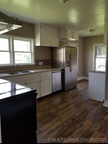 301 E Main, Bokchito, OK 74726