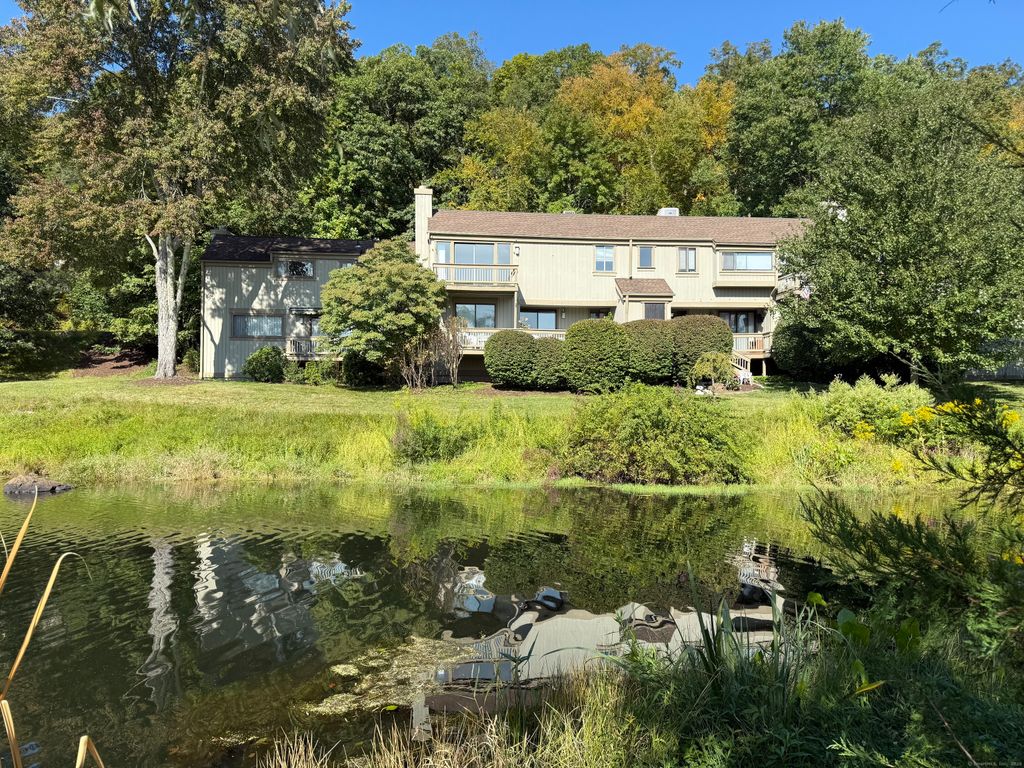 254 Heritage Village D, Southbury, CT 06488