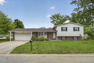 428 Anita Drive, Fairview Heights, IL 62208