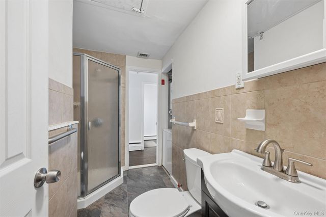 29 Squiretown Road D, Hampton Bays, NY 11946