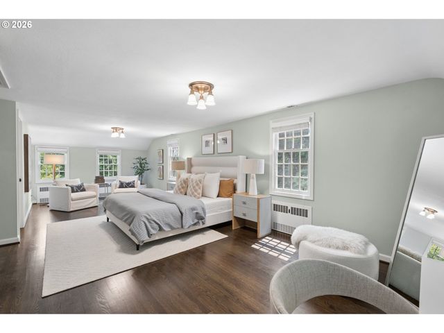 7330 Sw DOGWOOD Pl, Portland, OR 97225