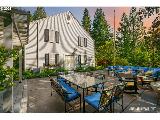 7330 Sw DOGWOOD Pl, Portland, OR 97225