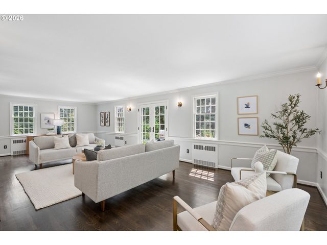 7330 Sw DOGWOOD Pl, Portland, OR 97225