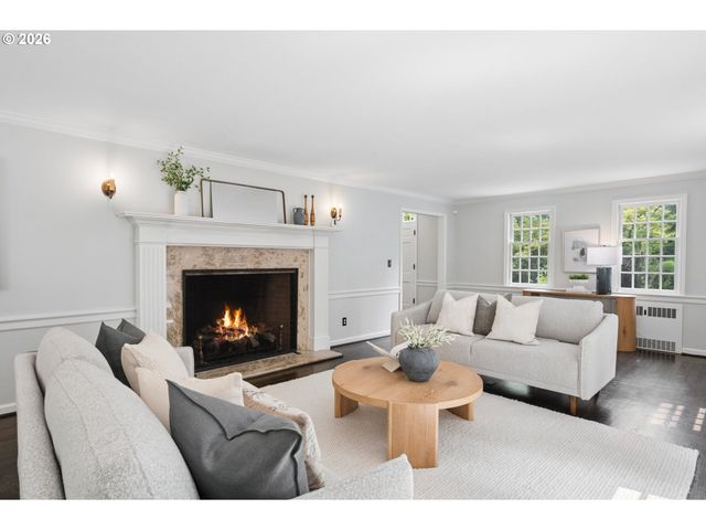7330 Sw DOGWOOD Pl, Portland, OR 97225