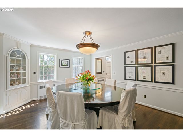7330 Sw DOGWOOD Pl, Portland, OR 97225