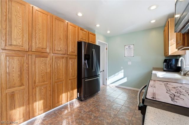 26080 Bagley Road, Olmsted Falls, OH 44138