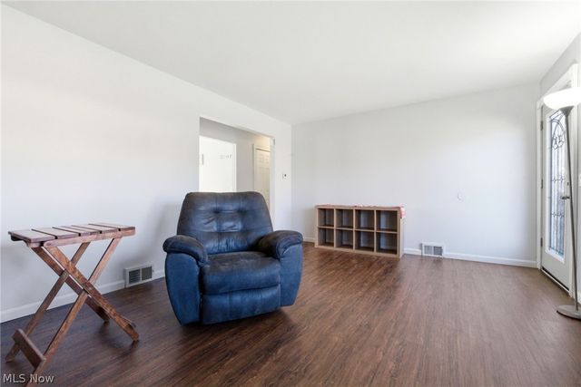 26080 Bagley Road, Olmsted Falls, OH 44138