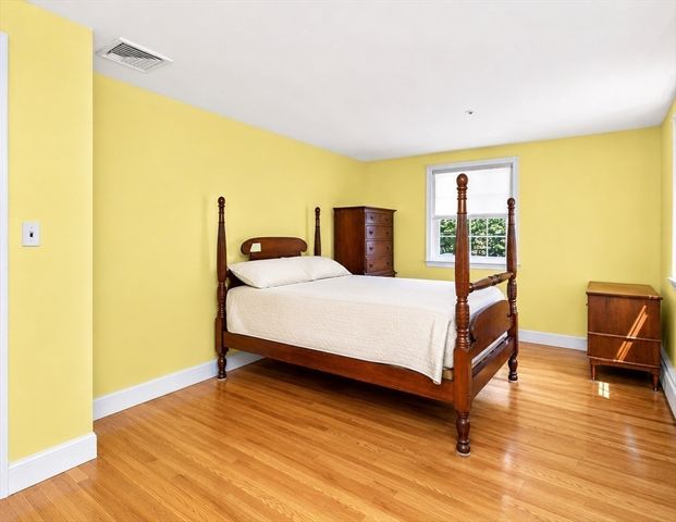 37 Nahanton Ave, Milton, MA 02186