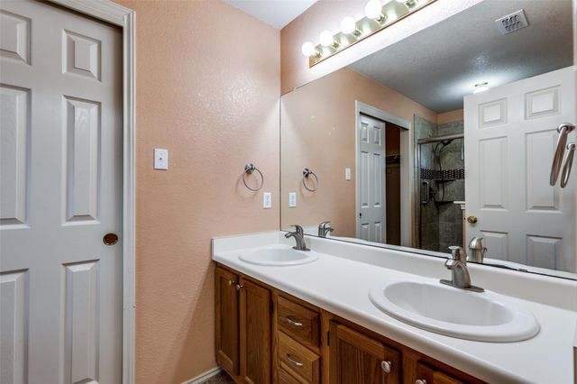 9057 Vigen CIR, Austin, TX 78748