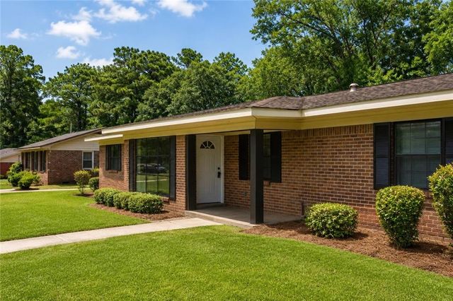 1108 Chalet Drive E, Mobile, AL 36608
