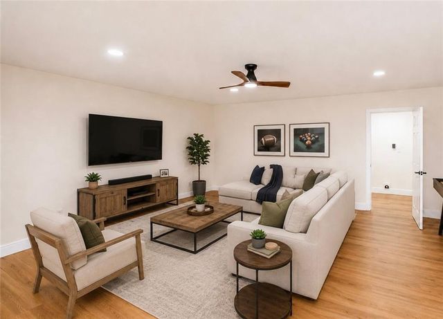 1108 Chalet Drive E, Mobile, AL 36608