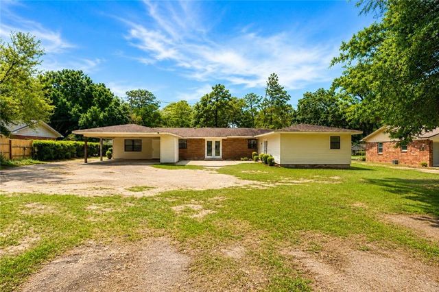 1108 Chalet Drive E, Mobile, AL 36608