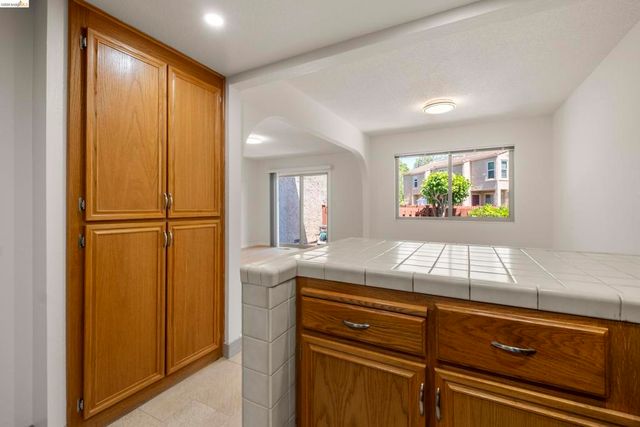 31 Campo Verde Circle, San Pablo, CA 94806