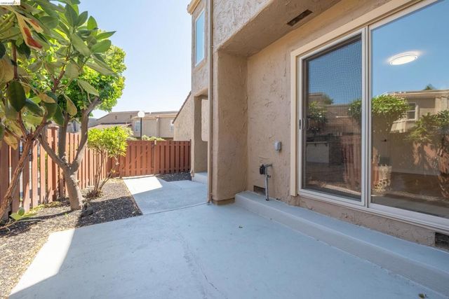 31 Campo Verde Circle, San Pablo, CA 94806