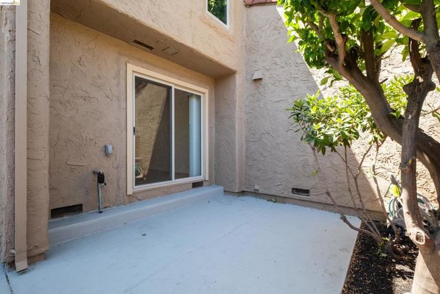 31 Campo Verde Circle, San Pablo, CA 94806