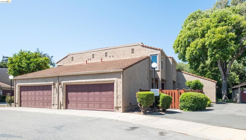31 Campo Verde Circle, San Pablo, CA 94806