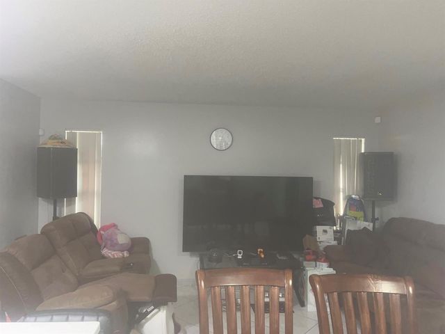 1322 Pines Lane, West Palm Beach, FL 33415