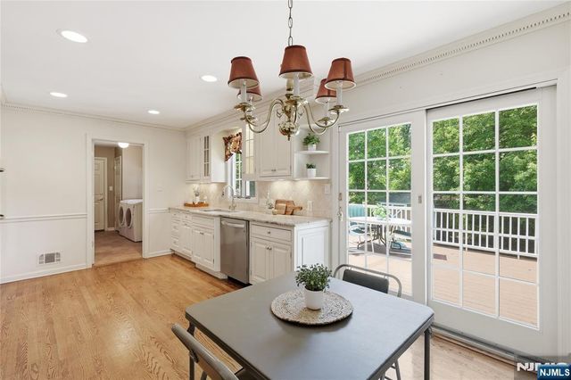 20 Coachman Court, Berkeley Heights, NJ 07922