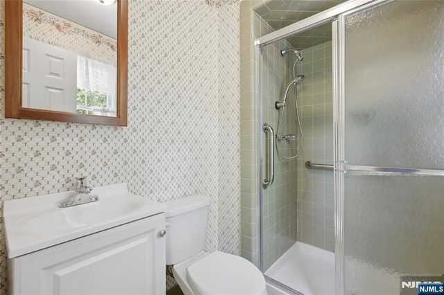 20 Coachman Court, Berkeley Heights, NJ 07922