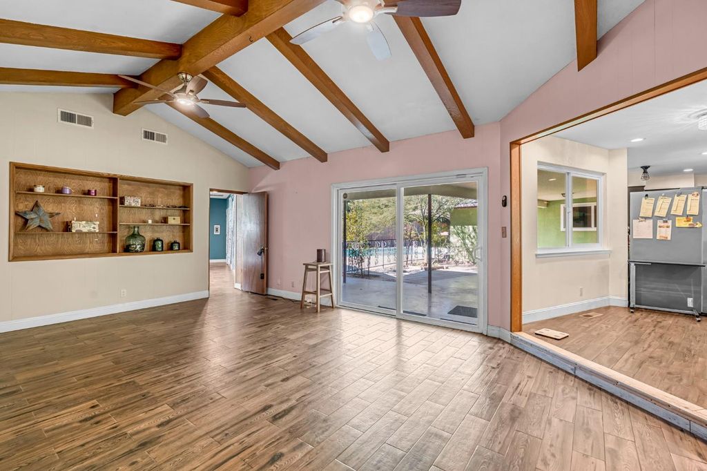 Image 17 of property listing at 1103 W Tenaya Way, Fresno, CA 93711