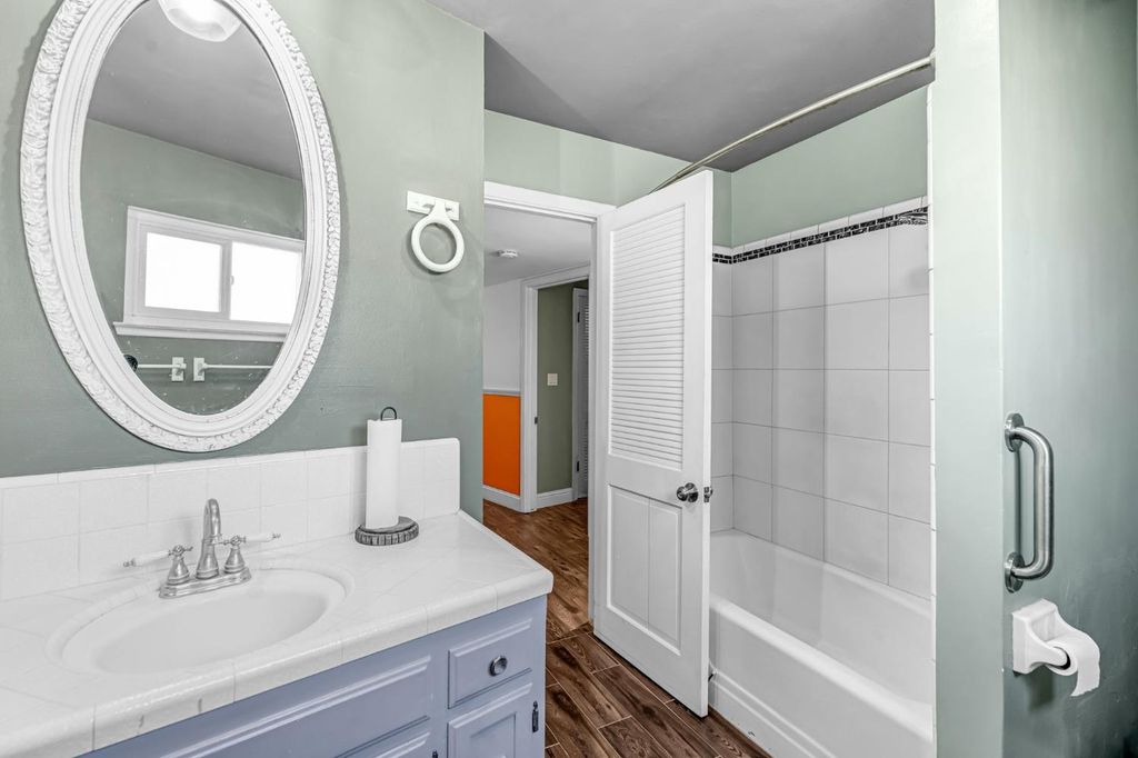 Image 30 of property listing at 1103 W Tenaya Way, Fresno, CA 93711