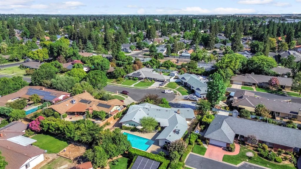 Image 50 of property listing at 1103 W Tenaya Way, Fresno, CA 93711