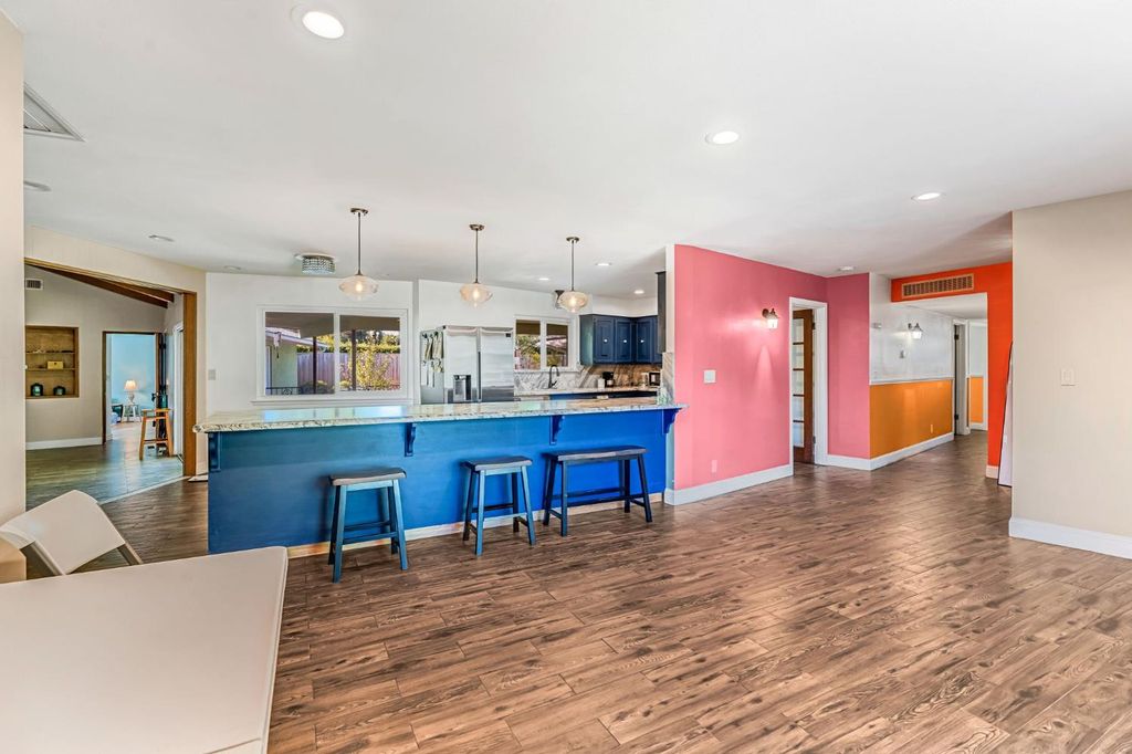 Image 8 of property listing at 1103 W Tenaya Way, Fresno, CA 93711
