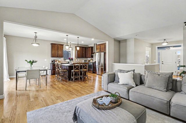 633 Marblewood Lane, Saline, MI 48176