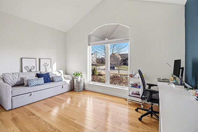 633 Marblewood Lane, Saline, MI 48176