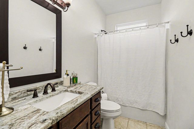 633 Marblewood Lane, Saline, MI 48176