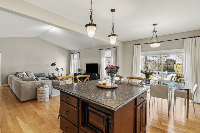 633 Marblewood Lane, Saline, MI 48176