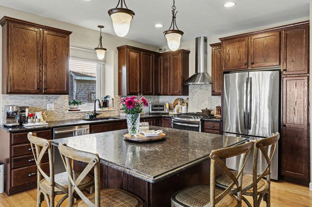 633 Marblewood Lane, Saline, MI 48176