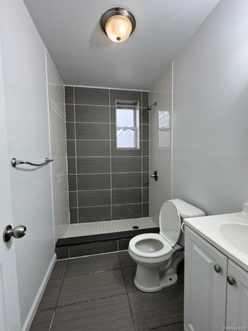 36-05 Vernon Boulevard, Long Island City, NY 11106