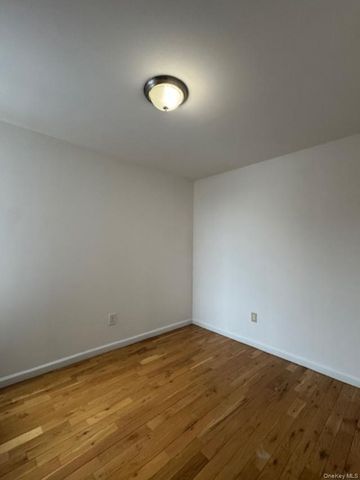 36-05 Vernon Boulevard, Long Island City, NY 11106