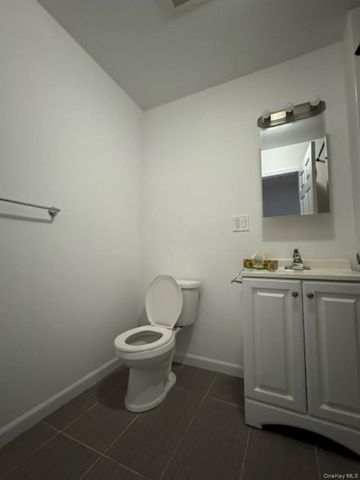 36-05 Vernon Boulevard, Long Island City, NY 11106