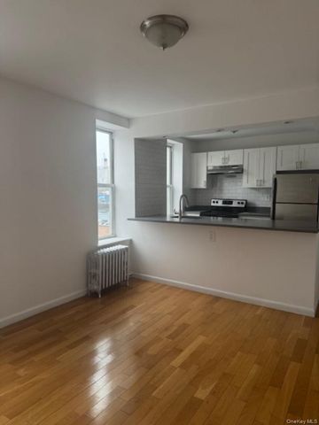 36-05 Vernon Boulevard, Long Island City, NY 11106