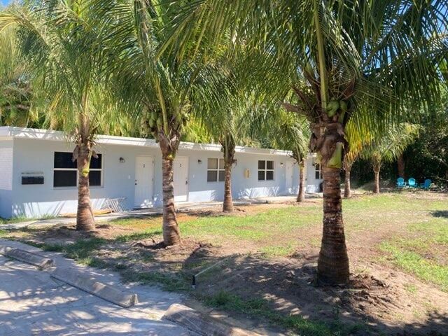 950 Sandpiper Lane 1, Vero Beach, FL 32963