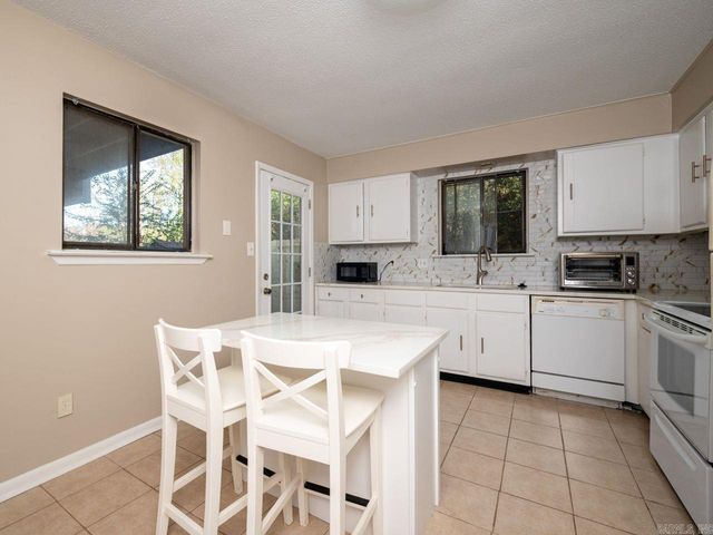 2001 Reservoir Rd Apt 12, Little Rock, AR 72227