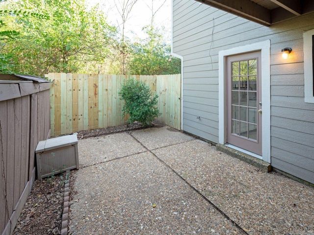 2001 Reservoir Rd Apt 12, Little Rock, AR 72227