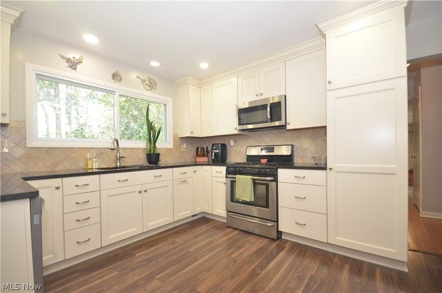 735 Fessler Drive, Uniontown, OH 44685