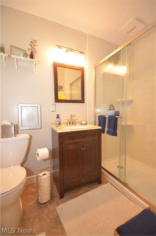 735 Fessler Drive, Uniontown, OH 44685