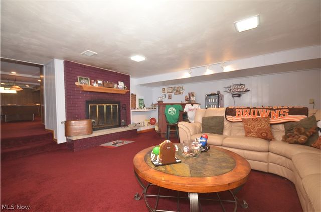 735 Fessler Drive, Uniontown, OH 44685