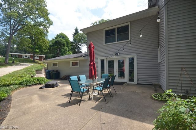 735 Fessler Drive, Uniontown, OH 44685