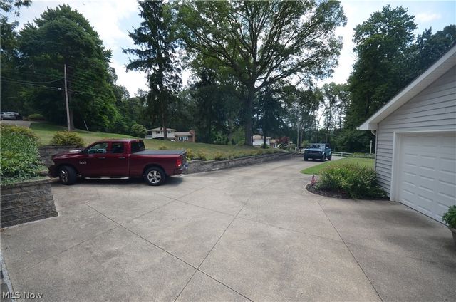 735 Fessler Drive, Uniontown, OH 44685