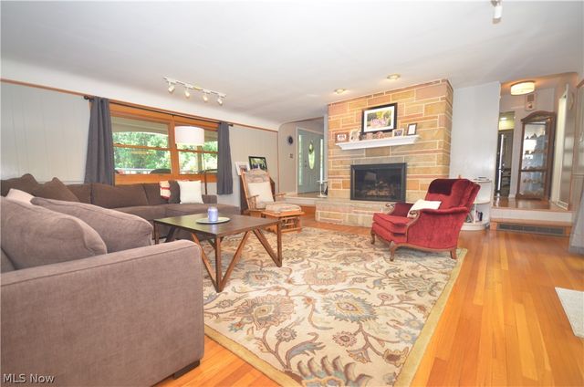 735 Fessler Drive, Uniontown, OH 44685