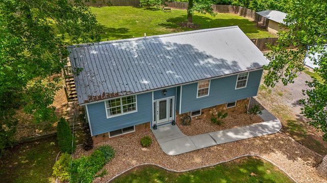 327 Homestead Street NE, Cleveland, TN 37323