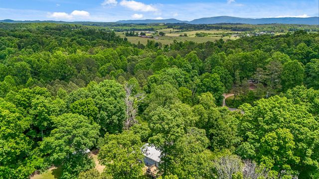 327 Homestead Street NE, Cleveland, TN 37323