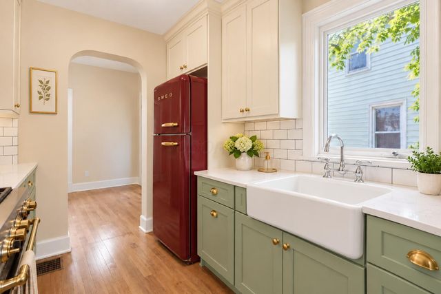 650 S Napoleon Avenue, Columbus, OH 43213