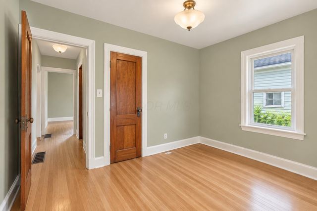 650 S Napoleon Avenue, Columbus, OH 43213