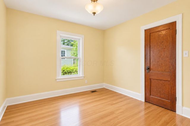 650 S Napoleon Avenue, Columbus, OH 43213